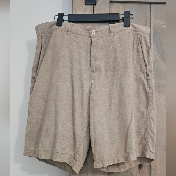 PATAGONIA Hemp/cotton Back Step Short Chambray: Mojave Khaki. Size 34 - Picture 9 of 12